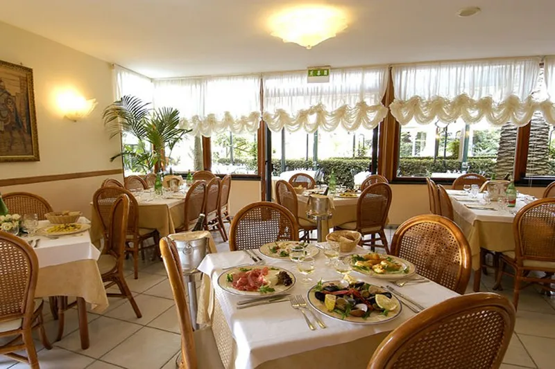 Restaurant, Eden, Naples