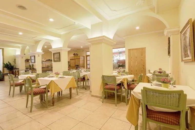 Restaurant, Playas Paguera, Majorca
