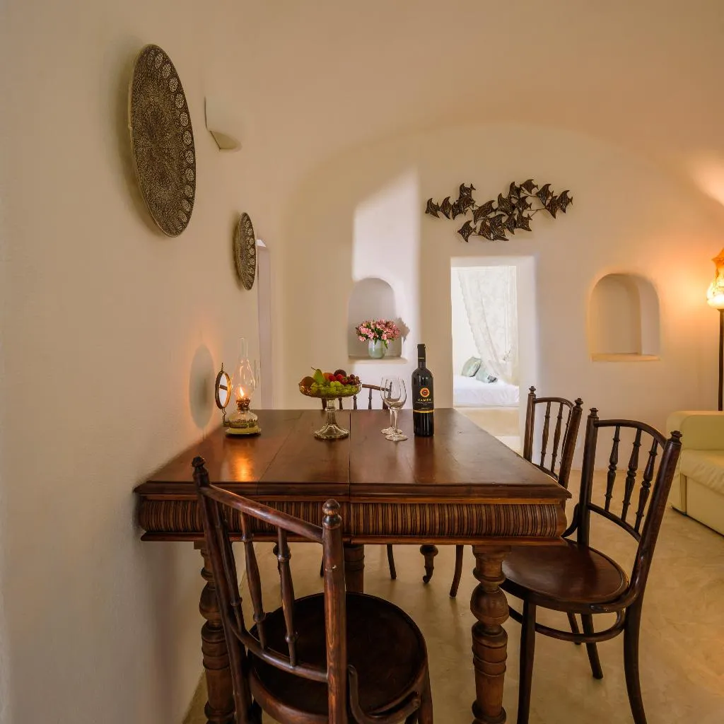 SUITE HONEYMOON Room, Fanari Villas, Santorini