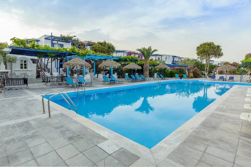 Pool, Rivari Santorini, Santorini