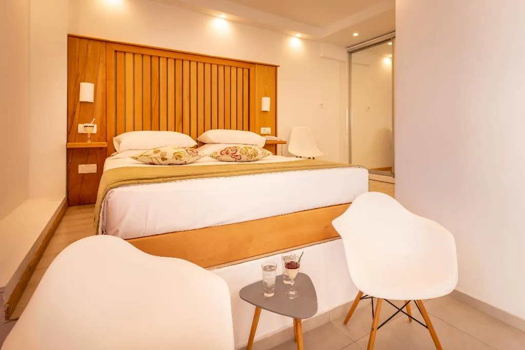 Double or Twin GARDEN VIEW Room, Mar n Mar Crown Hotel-Suites, Santorini