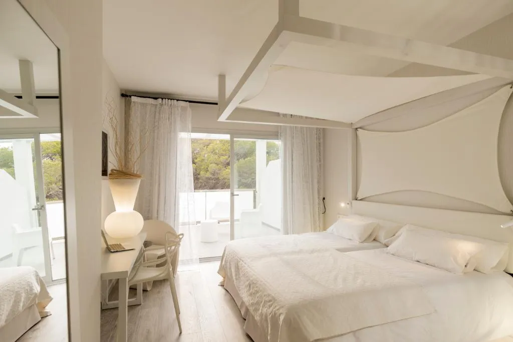 Double or Twin STANDARD Room, Blanco Hotel Formentera, Ibiza