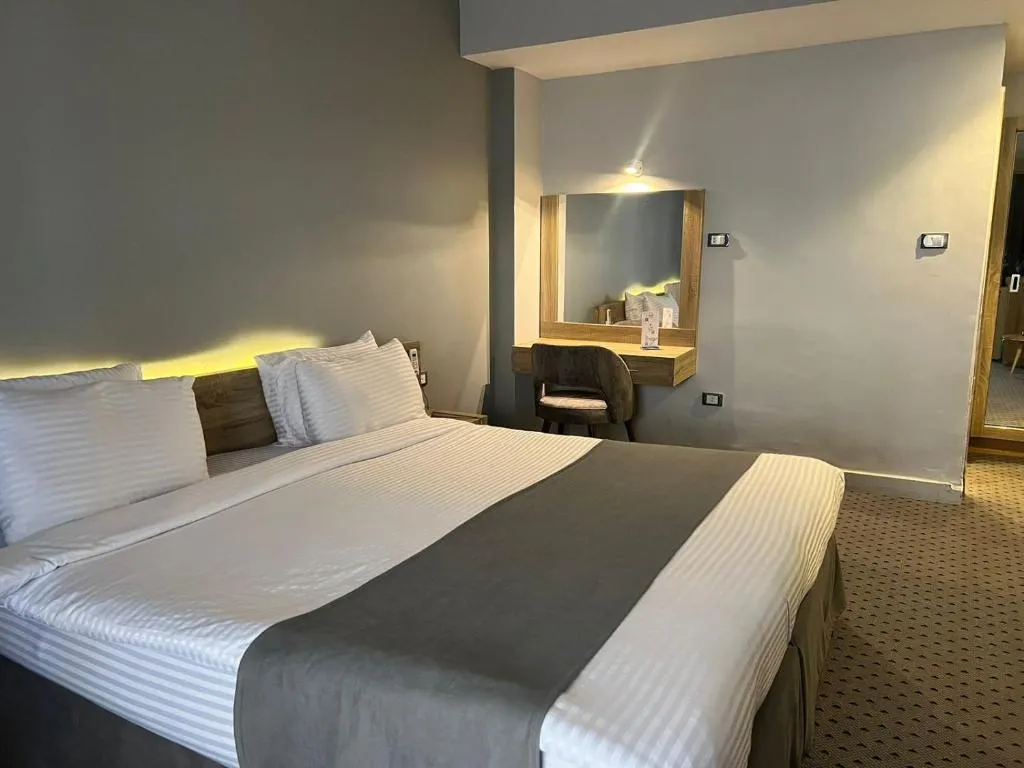 DOUBLE BUSINESS Room, Atlas International Hotels, Cairo