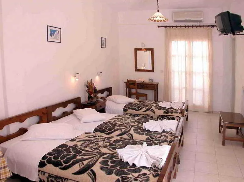 STUDIO CAPACITY 3 Room, Azalea, Santorini