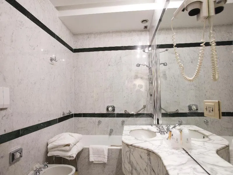 Room, Albani Firenze, Florence