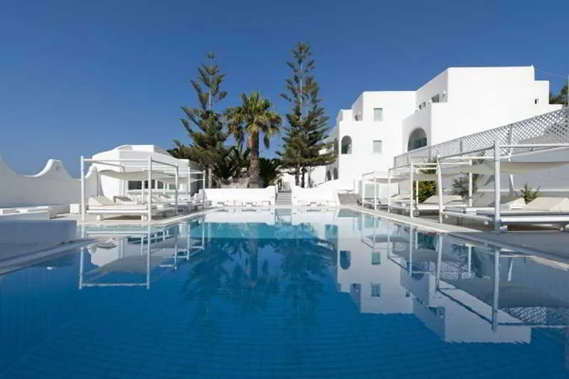 Pool, Daedalus, Santorini