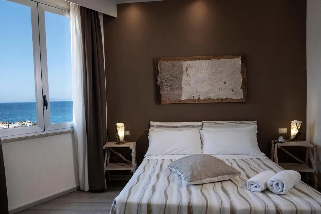 Double or Twin DELUXE SEA VIEW Room, Tirreno Hotel, Palermo