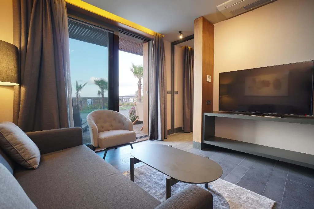 JUNIOR SUITE STANDARD Room, Red Rock Hotel & Suites by Selvese, Bodrum