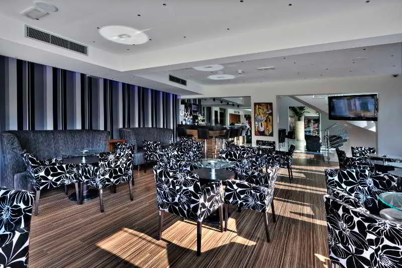 Bar, Livadhiotis City Hotel, Cyprus