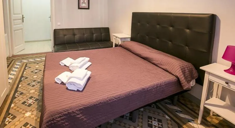 Double or Twin SUPERIOR Room, Hostal Balmes Centro, Barcelona
