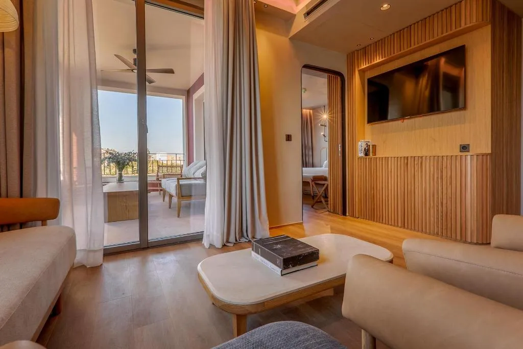 JUNIOR SUITE KING SIZE BED Room, Only YOU Hotel Málaga, Costa Del Sol