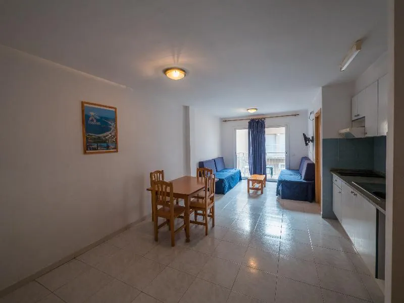 APARTMENT CAPACITY 4 ONE BEDROOM Room, Apartaments AR Nautic, Costa Brava