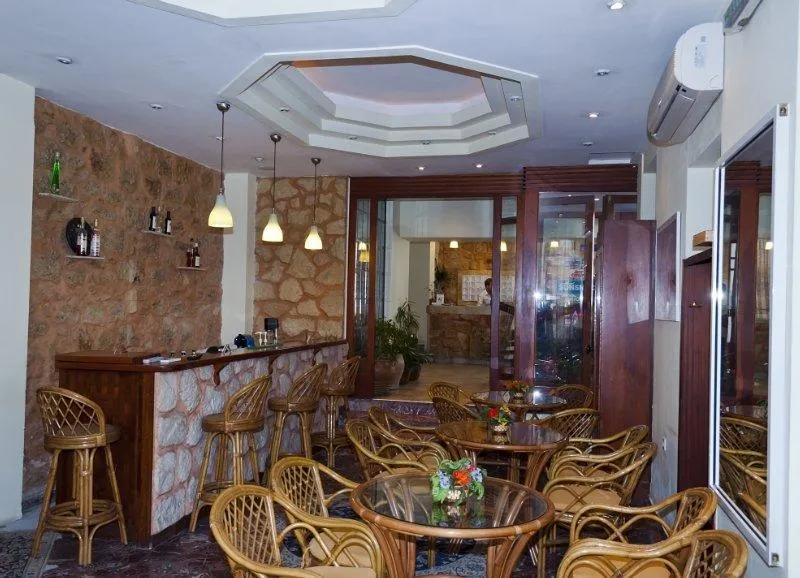 Lobby, Krystal, Crete
