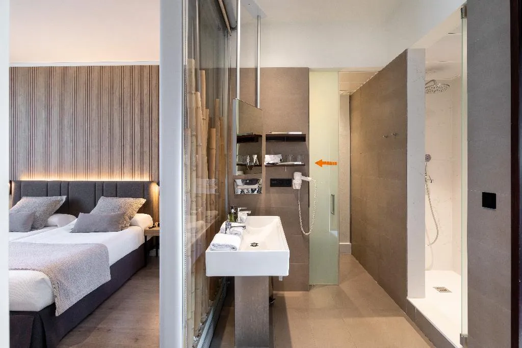Double or Twin SUPERIOR Room, Alexandre Fira Congress, Barcelona