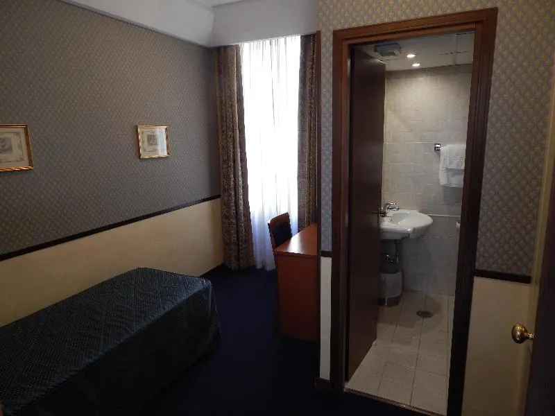 SINGLE STANDARD Room, Garda, Rome