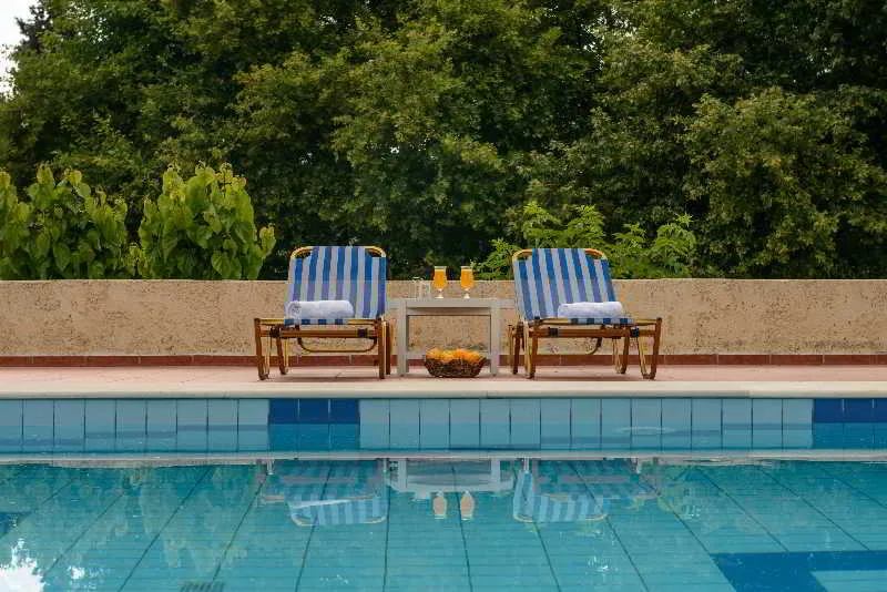 Pool, Idi, Crete