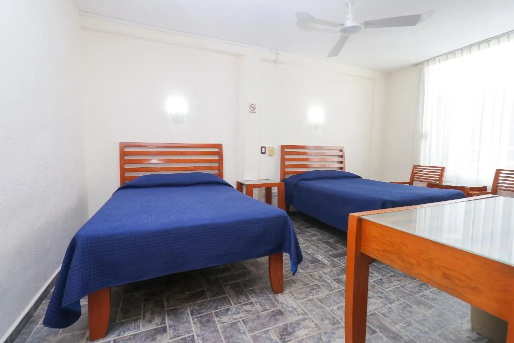 QUADRUPLE STANDARD Room, Soberanis, Cancun Area