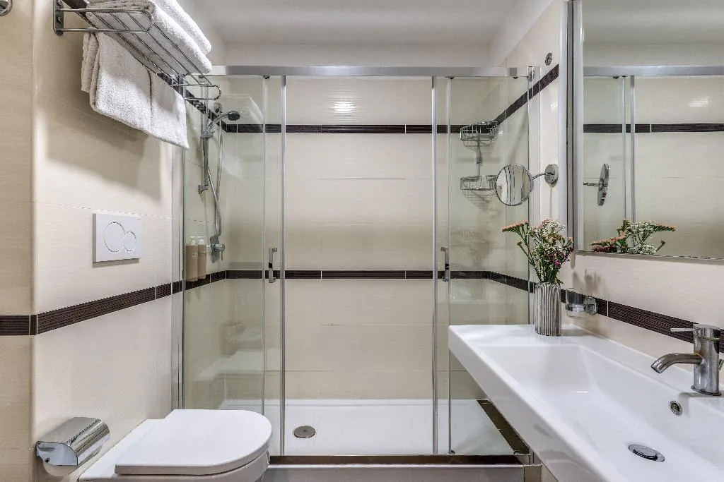 QUADRUPLE STANDARD Room, Sonya, Rome
