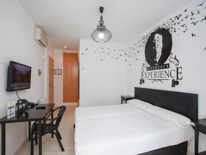 TWIN STANDARD Room, Casual Del Cine Valencia, Valencia
