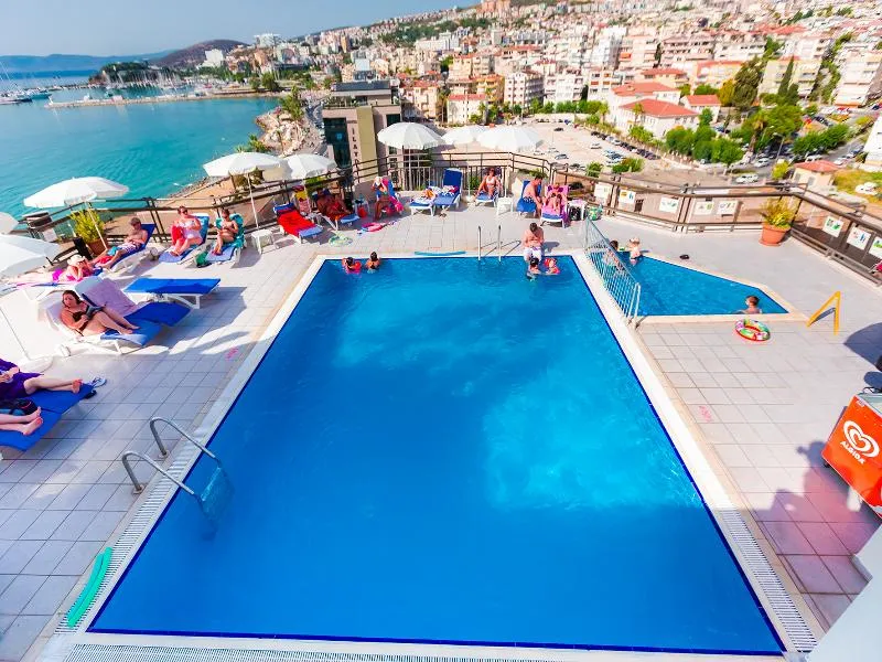 Pool, Derici Hotel, Izmir