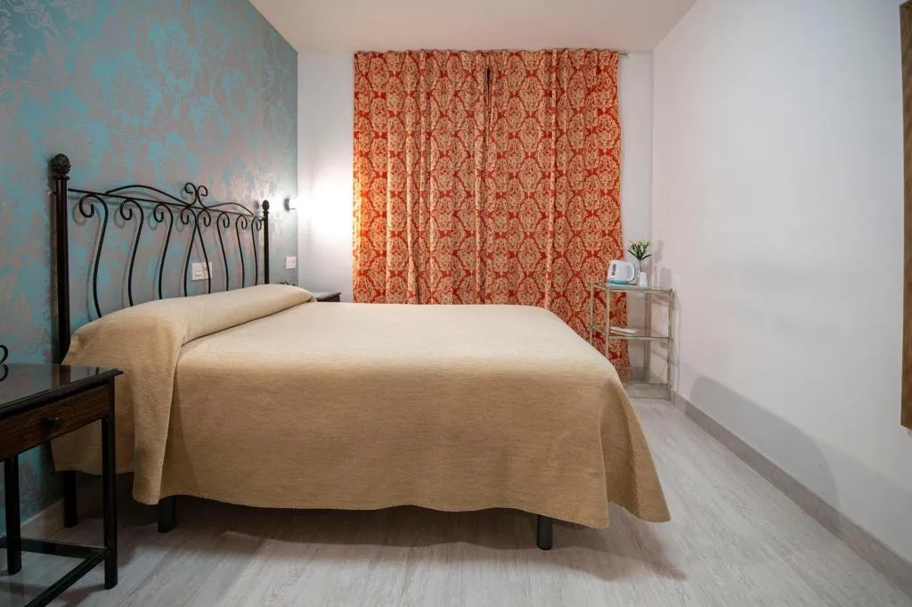Double or Twin TWO BEDS Room, Hotel Manzanito, Andalucia