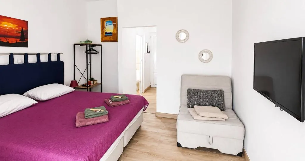 QUADRUPLE WITH BALCONY Room, Karavaki Apartments, Zante
