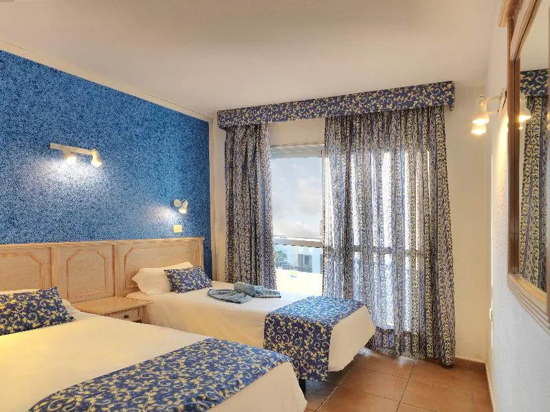APARTMENT CAPACITY 5 TWO BEDROOMS Room, Oro Blanco Apartments, Tenerife