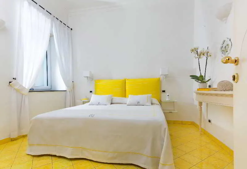 Room, Relais Maresca Luxury Small Hotel, Naples