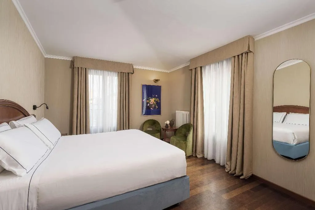 DOUBLE SUPERIOR KING BED Room, Worldhotel Casati 18, Milan