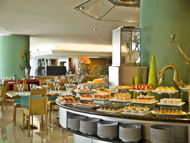 Restaurant, Hotel Cascais Miragem Health & Spa, Lisbon