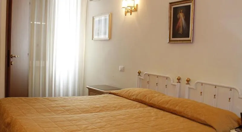 TWIN STANDARD Room, GH Hotel San Giusto, Rome