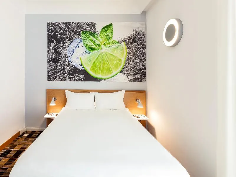 Double or Twin STANDARD Room, Ibis Styles Napoli Garibaldi, Naples