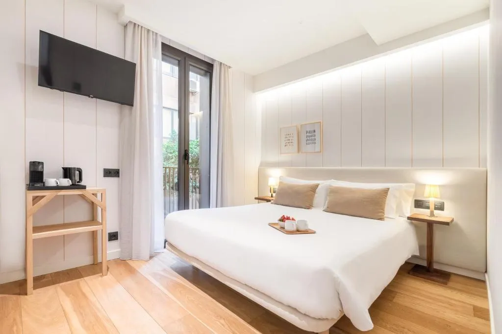Double or Twin STANDARD Room, Casa Bella Gracia, Barcelona