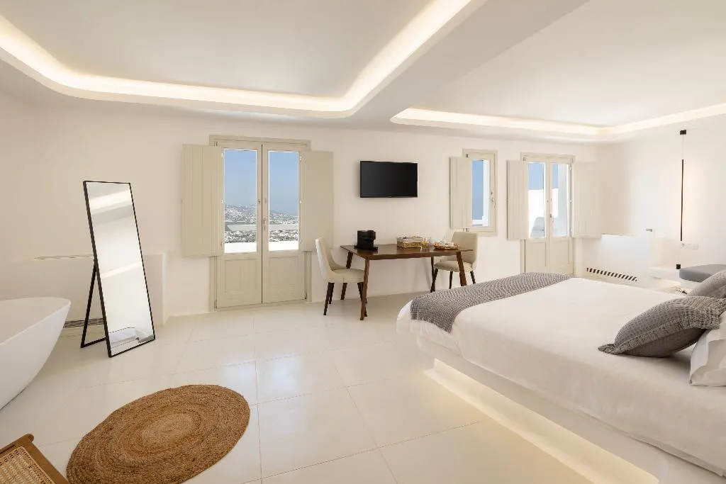 SUITE DELUXE GARDEN VIEW Room, Zannos Melathron Hotel By Omilos Hotels, Santorini