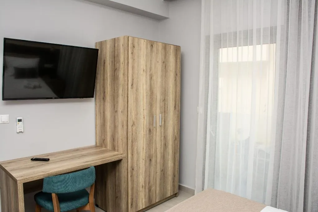 TRIPLE DELUXE GARDEN VIEW Room, Saint George Gournes Bay, Crete