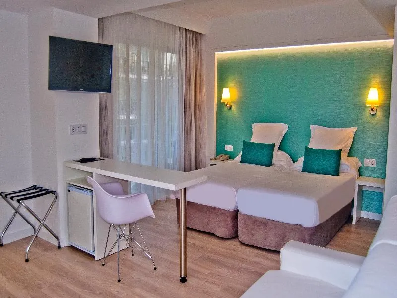 Room, BQ Apolo, Majorca
