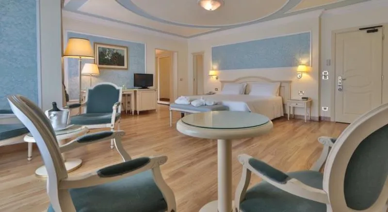 JUNIOR SUITE STANDARD Room, Hotel Terme Imperial, Venice