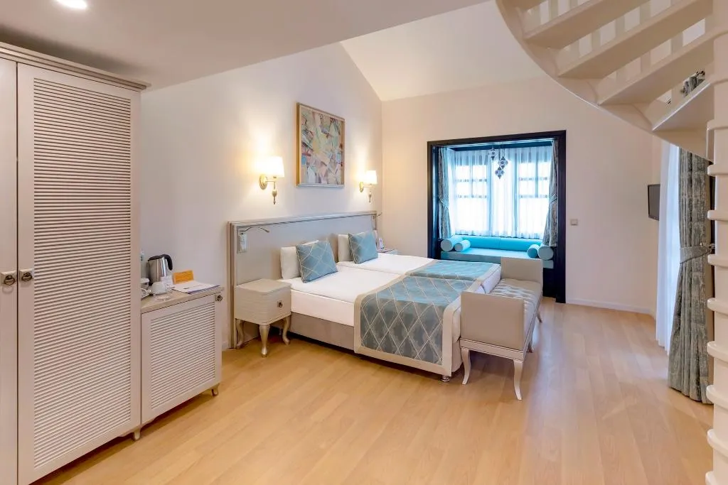 FAMILY ROOM WITH JACUZZI Room, Starlight Resort Hotel, Antalya