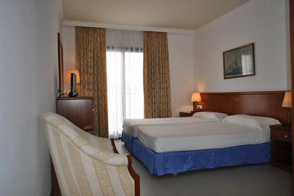 Double or Twin STANDARD Room, Hostal Vila del Mar, Costa Brava