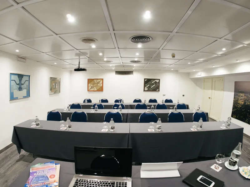 Conferences, Pasarela, Seville