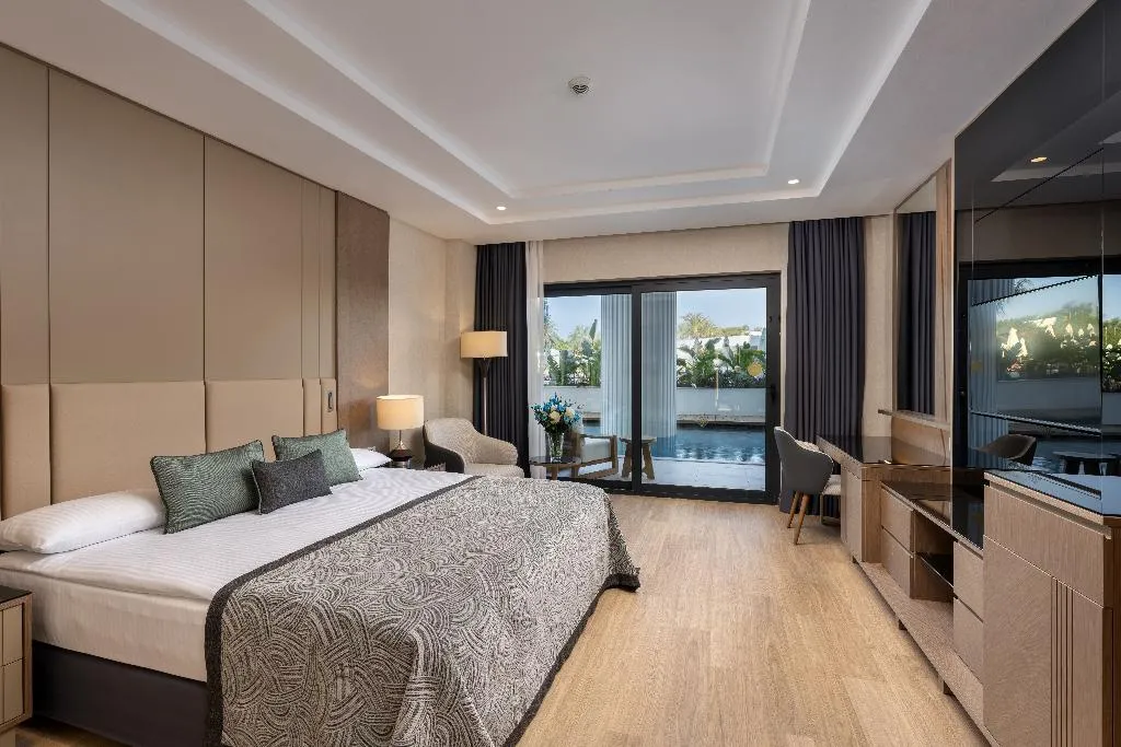FAMILY ROOM STANDARD Room, Miracle Resort, Antalya