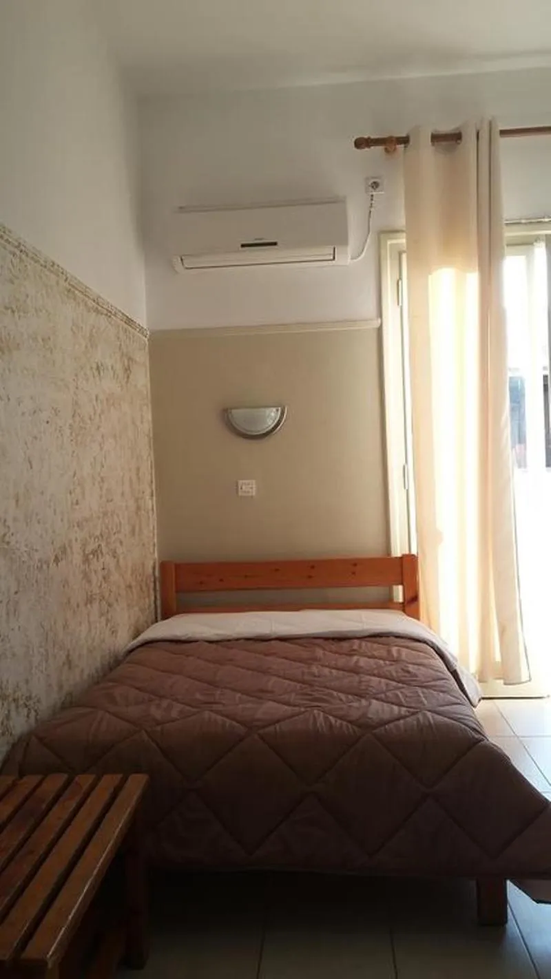 TRIPLE STANDARD Room, Alma, Athens