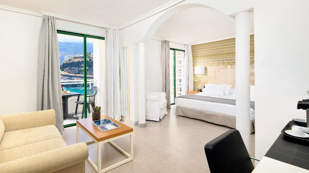 Room, H10 Tenerife Playa, Tenerife