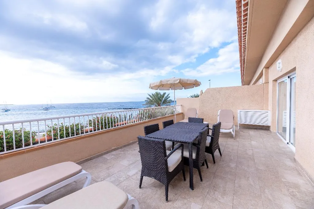 APARTMENT SEA VIEW TWO BEDROOMS Room, Vistasur, Tenerife