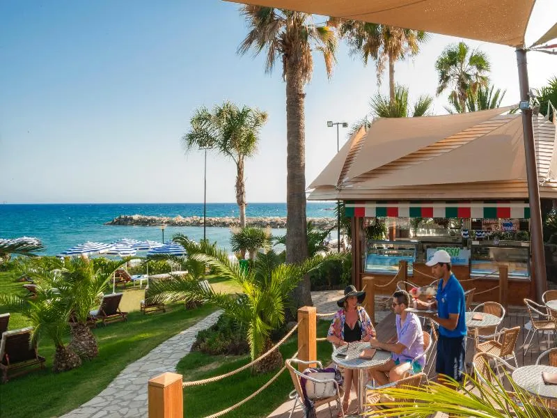 Restaurant, Amathus Beach Hotel Limassol, Cyprus