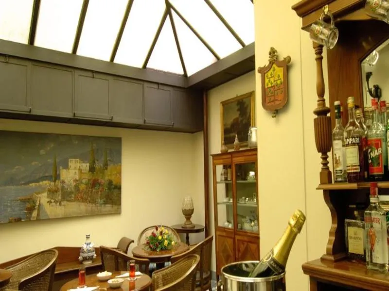 Bar, Malaspina, Florence