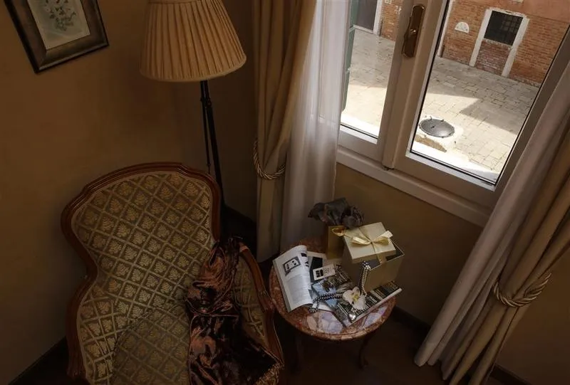 Room, Hotel Bisanzio, Venice