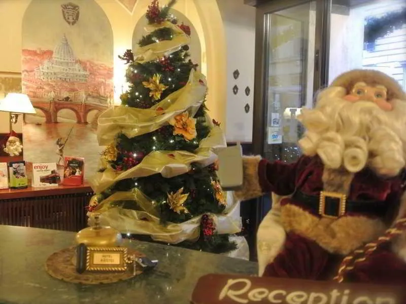 Lobby, Assisi, Rome