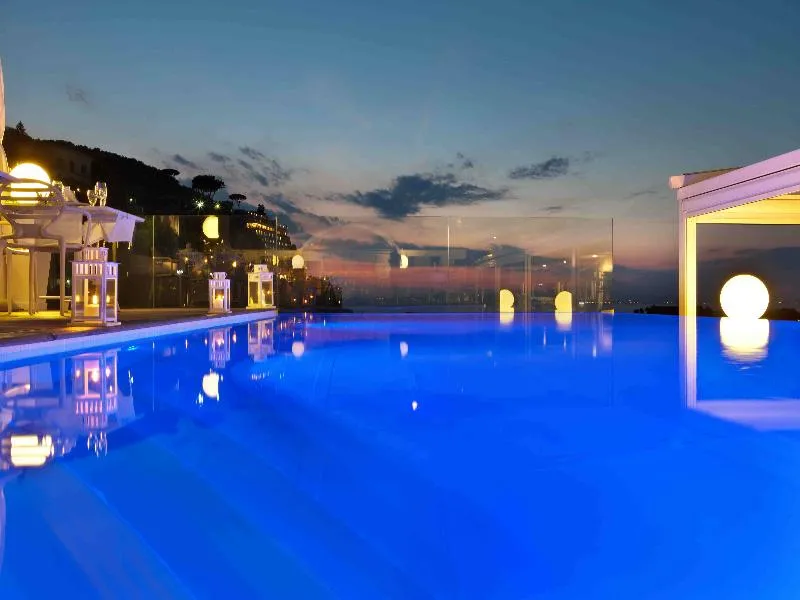Pool, Rivage Hotel, Naples