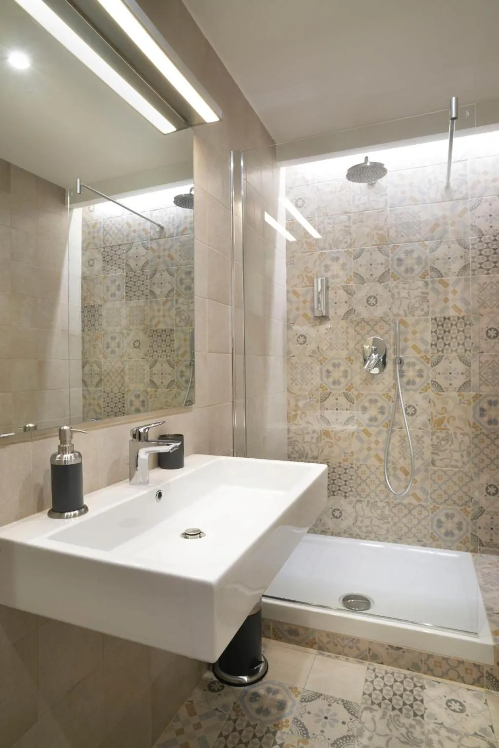 DOUBLE DELUXE Room, B B Emme21, Naples
